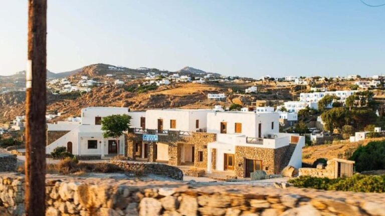 Private Mykonos Highlights: Town, South Beaches and Village
