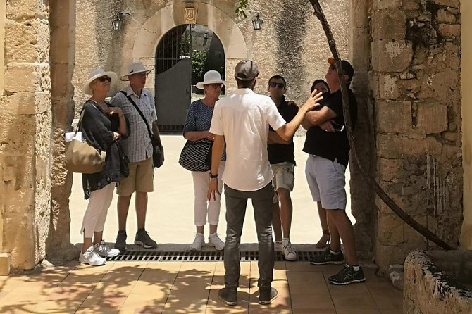 Private Noto & Marzamemi Tour with Seaside Seafood lunch