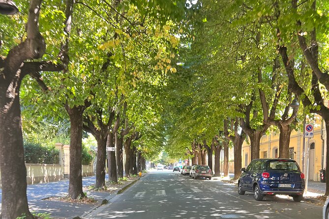 Private One Day Tour to Pisa and Lucca