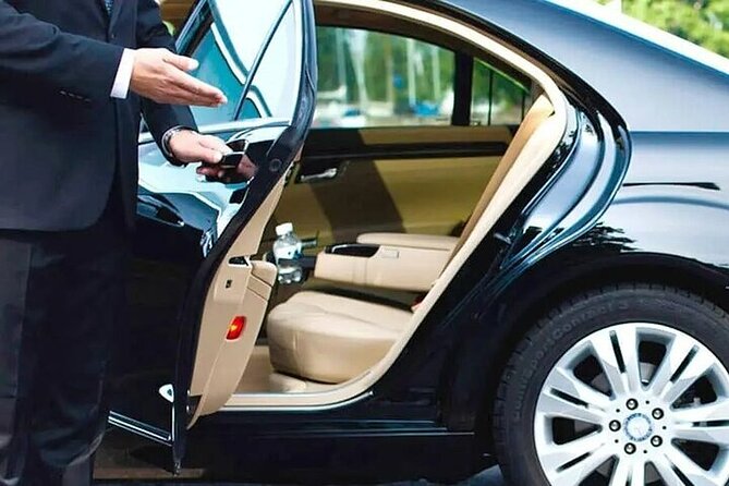Private One-way Transfer John F. Kennedy Airport To New York