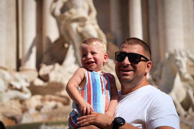 Private Photoshoot at Trevi Fountain and Colosseum in Rome