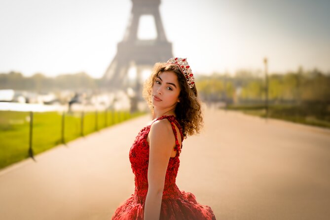 Private Professional Photoshoot near the Eiffel Tower in Paris - Good To Know