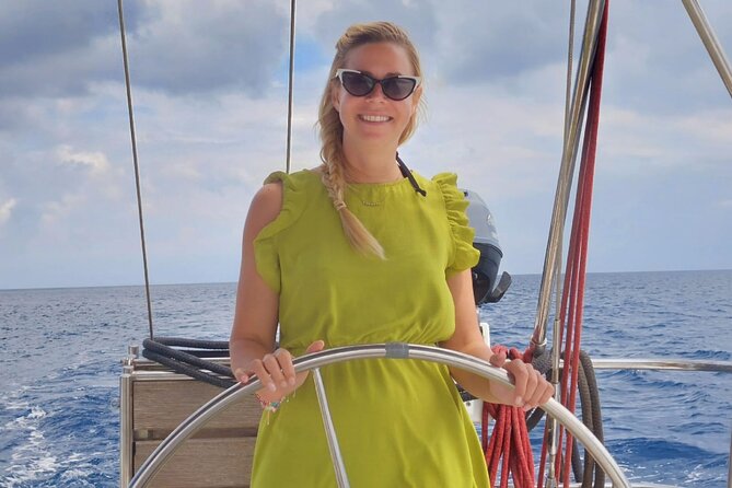 Private sailing cruise-Mykonos Southern Beach Hopping withLunch - What’s Included and What to Bring