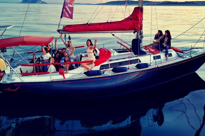 Private sailing tour in Sotogrande plus ideal drink groups of 8 - What to Expect from a Private Sailing Tour in Sotogrande