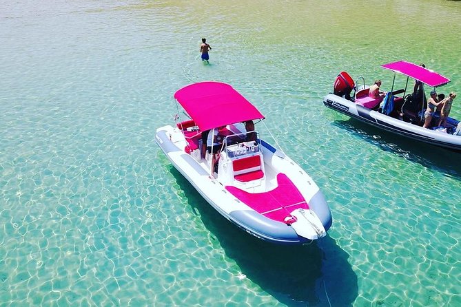 Private speedboat tour to Blue cave, Vis and Hvar