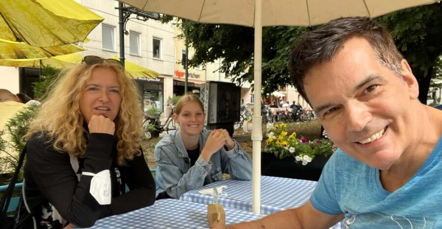 Private Taxi Tour through Berlin Extended & Relaxed ca 6-8h - A Deep Dive into the Experience