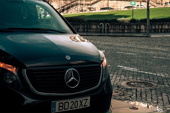 Private Taxi Transfer to/From Porto Airport - Vehicle Comfort and Environment
