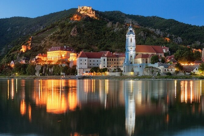 Private Tour from Vienna-Bratislava to Wachau-Hallstatt-Salzburg