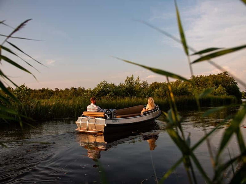Private tour in luxury boat - What Makes This Tour Stand Out?