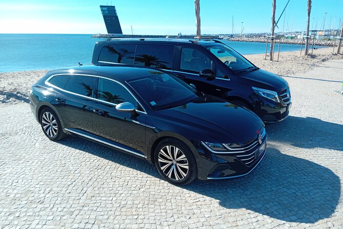 Private Tour Lisbon-Porto or Porto-Lisbon with 4 Stops