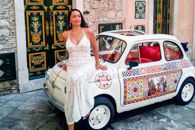 Private tour of Taormina and La Dolce Vita with the 500