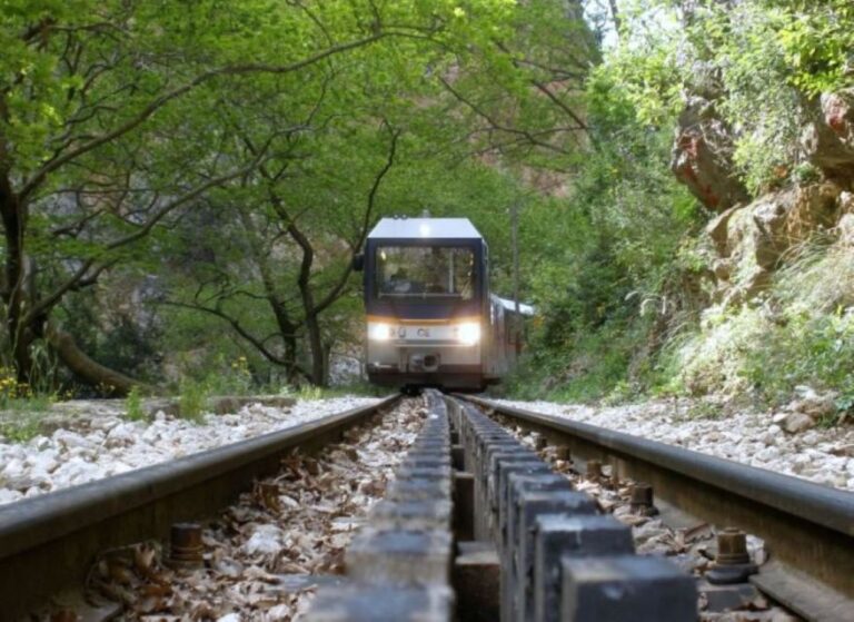 Private Tour to Ancient Corinth, Cave of Lakes & Cog Railway