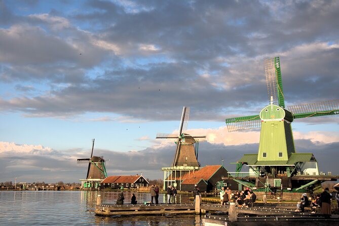 Private Tour to Holland, Zaanse Schans, Volendam, and Marken