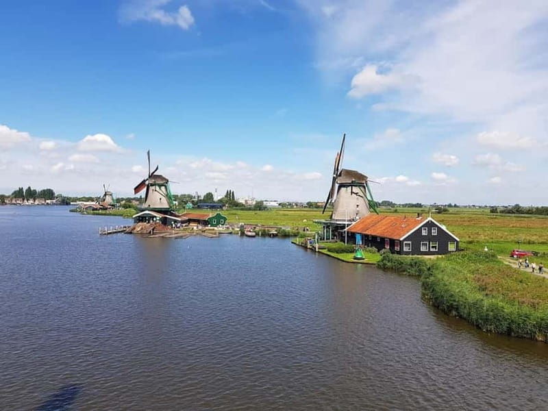 Private Tour: Zaanse Schans & Giethoorn + 1-Hour Canal tour - The Itinerary in Detail