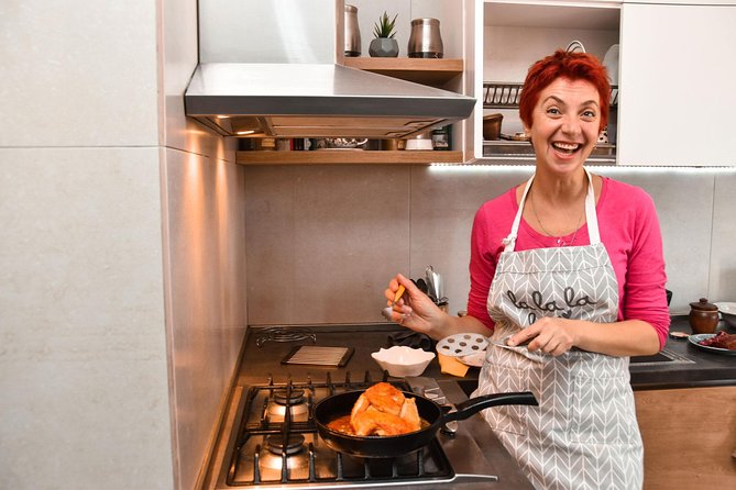 Private Traditional Georgian Meal in a Lovely Tbilisi Home with Transfers