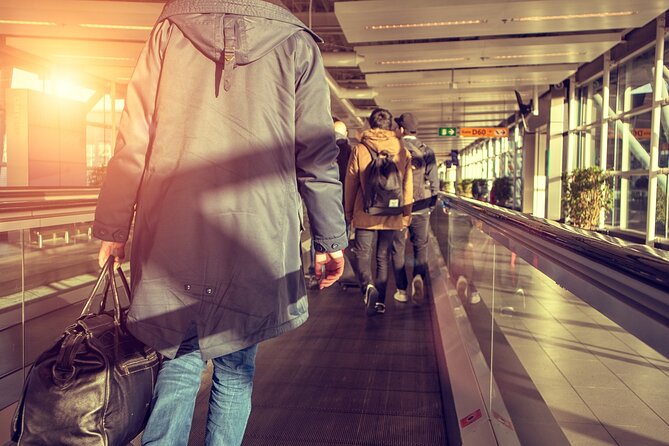 Private Transfer from Keflavik Airport – Skip the Shuttle