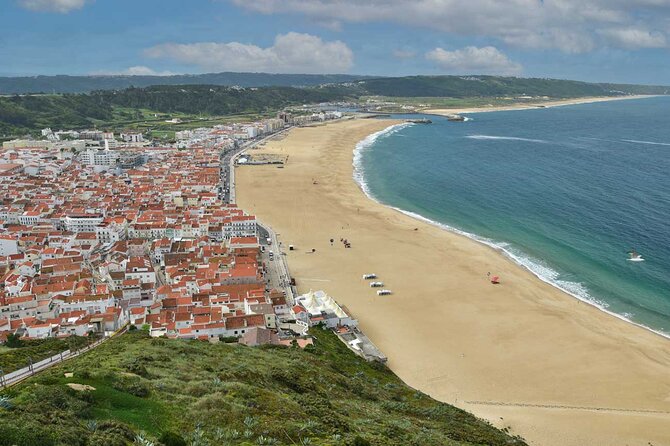 Private Transport Lisbon – Porto or Porto – Lisbon with 3 Stops
