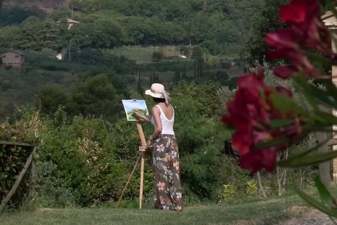 Private Watercolor Painting Experience in Montepulciano - What Is the Watercolor Painting Experience in Montepulciano Like?