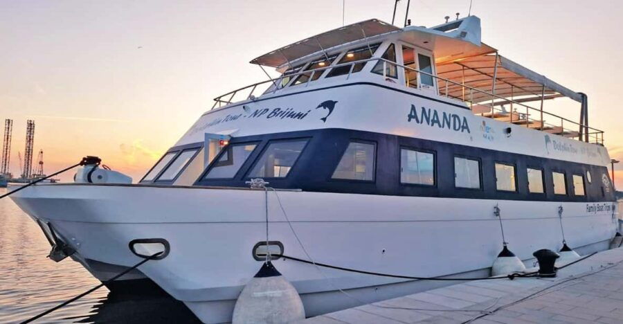 Pula: Dolphin Sunset Cruise to Brijuni with Dinner & Drinks - Brijuni National Park and Wildlife Spotting