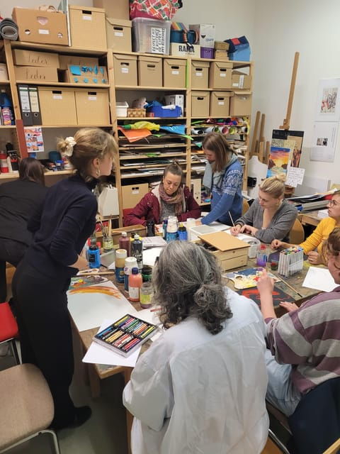 Regensburg: Intuitive painting incl. meditation - An Honest Look at the Experience