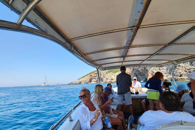Rent a speedboat - up to 15 people(charged per hour) - Good To Know