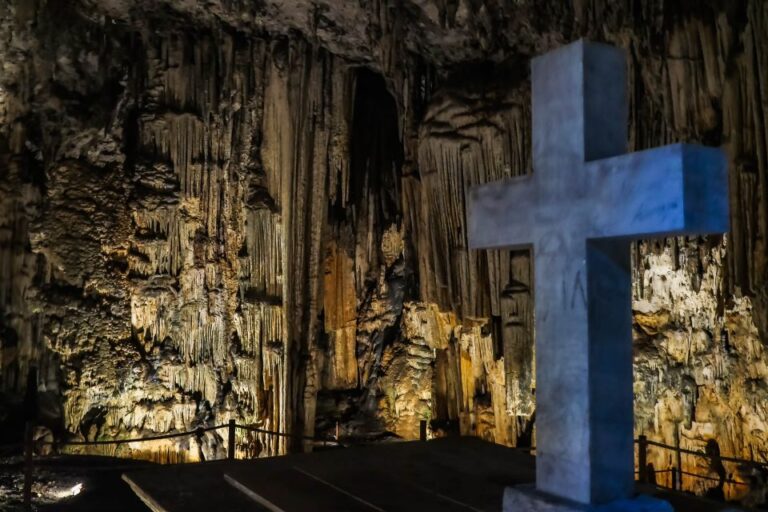 Rethymno:Private Tour to Arkadi-Margarites and Melidoni