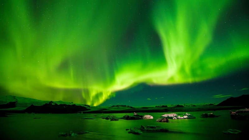 Reykjavik: Northern Lights Adventure Tour with Hot Chocolate - Good To Know