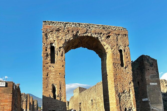 Rome Airport Transfer & Pompeii Tour to Amalfi/Ravello Viceversa