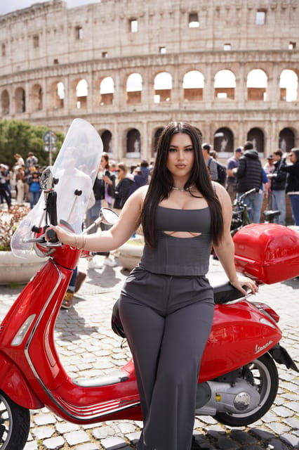 Rome: All In One Day by Vespa