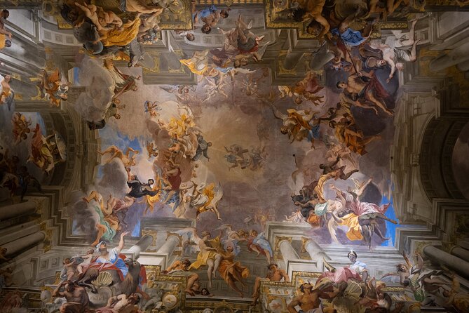 Rome at Night: Small-Group Walking Tour in English or Spanish