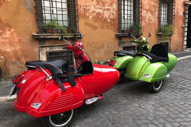 Rome City Highlights & Hidden Gems: Vespa Sidecar Guided Tour