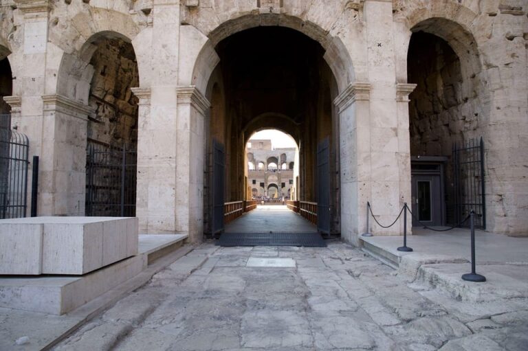 Rome: Colosseum Underground, Forum and Palatine Hill Private