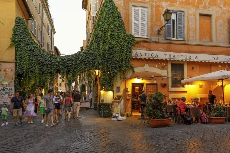 Rome: Food & Wine Tour with a local guide in Trastevere