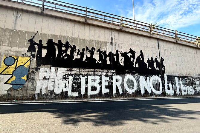 Rome: Pigneto Urban Art Walking Tour with Italian Aperitif