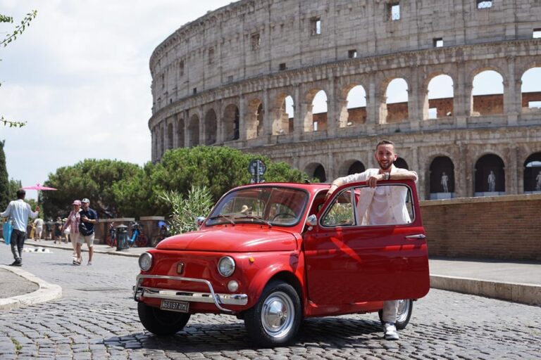 Rome: Retro Fiat500 Car Tour with Professional Photos