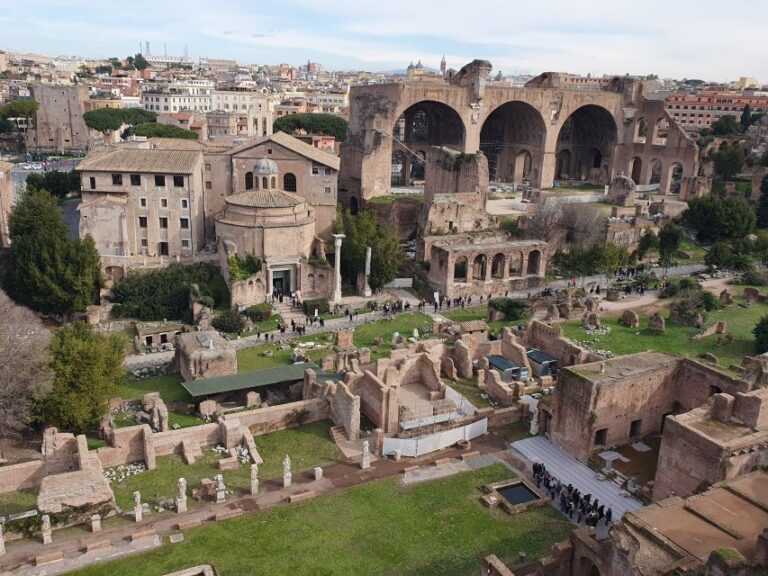 Rome: Small-Group Colosseum Arena and Forum Tour Adults Only