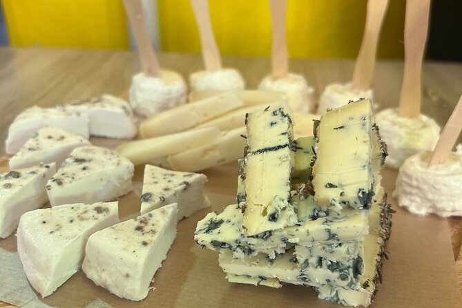 Rome: Street Food Electric Bike Tour with Market Experience
