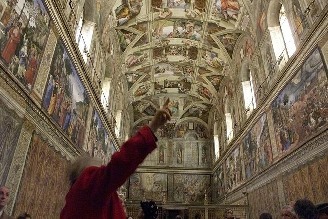 Rome: Vatican Museums Private Afternoon Tour with Wine Tasting