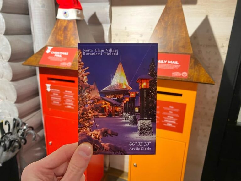 Rovaniemi: Santa Claus Village and Husky sledge/guided tour