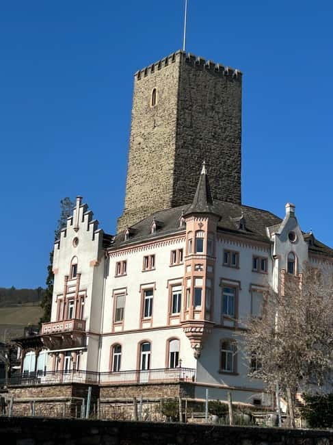 Rüdesheim: city tour with music and wine and Rüdesheim coffee - The Musical and Cultural Experience  