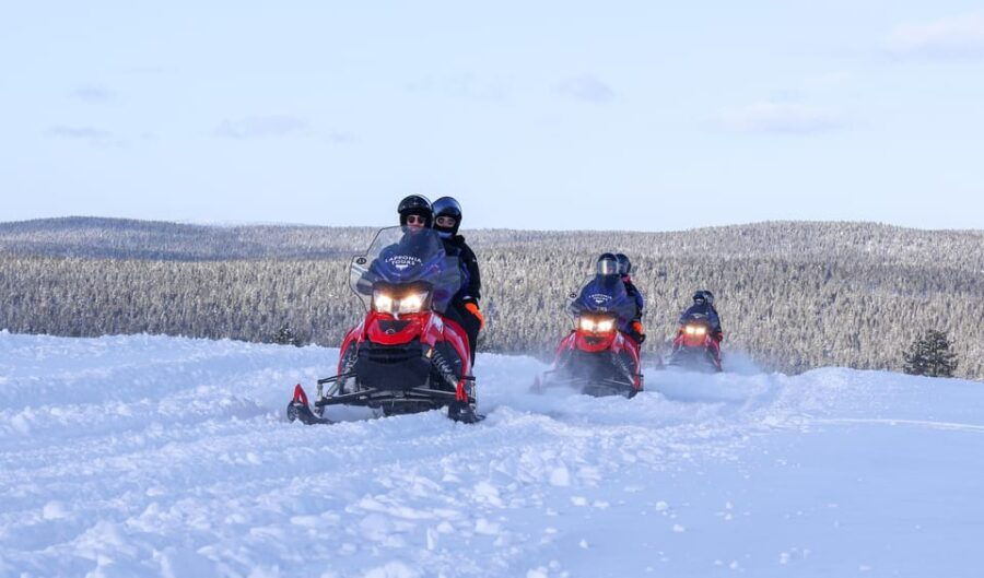 Saariselkä: Ice Fishing Safari by Snowmobile - An In-Depth Look at the Experience