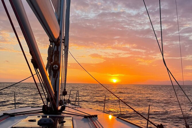 Sailing boat with aperitif at sunset in Cilento - Discovering the Cilento Coast by Sailboat