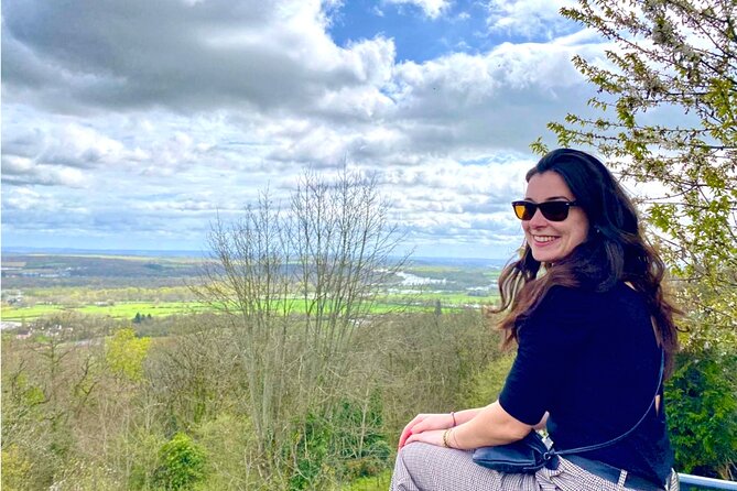 Sancerre Private Wine Tour with 10 Tastings and Lunch from Paris