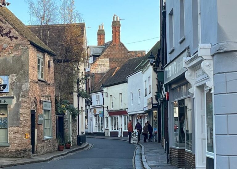 Sandwich: Private 2hr Walking Tour with a Blue Badge Guide