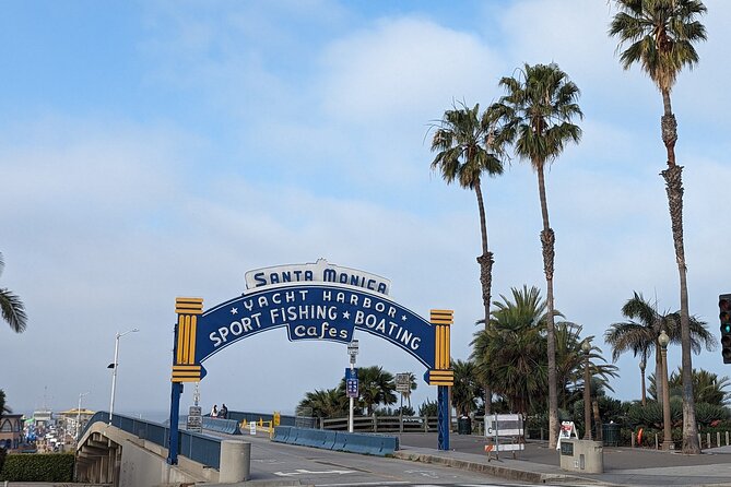 Santa Monica Scavenger Hunt Walking Tour and Game - A Detailed Look at the Santa Monica Scavenger Hunt Experience