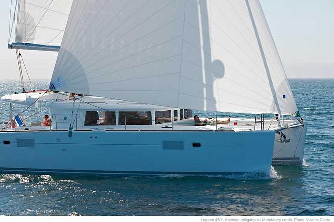 Santorini Caldera Sailing Tour with BBQ Lunch and Drinks