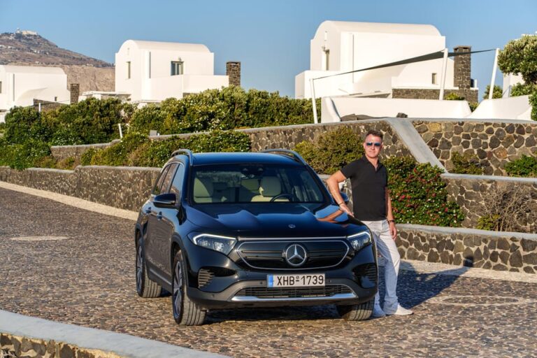 Santorini: Customized Private Guided Tour in a Mercedes EQB
