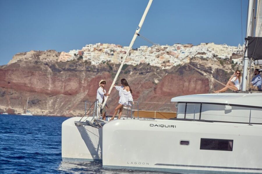 Santorini: Day Luxury Catamaran Cruise with Meal & Drinks - Setting Sail in Santorini: What to Expect