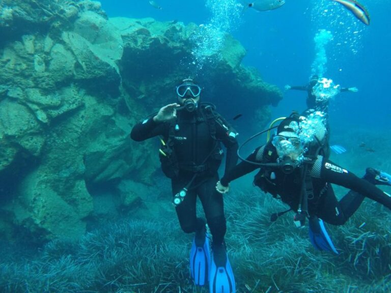 Santorini: Scuba Diving Experience in Caldera for Beginners