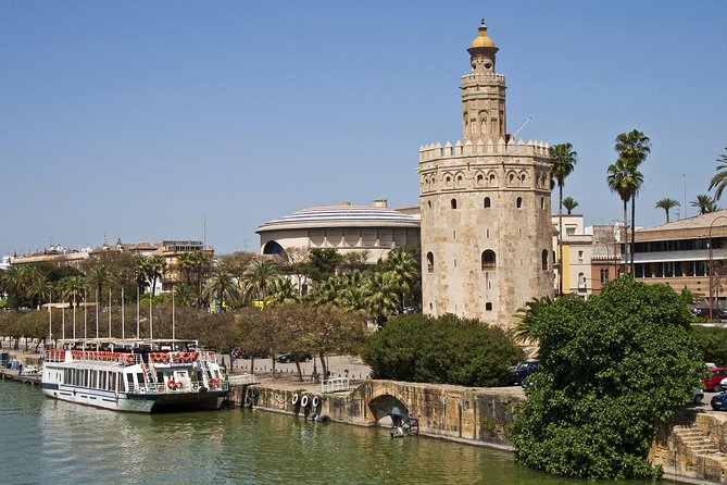 Seville Tour with Alcazar, Cathedral and Giralda from Granada